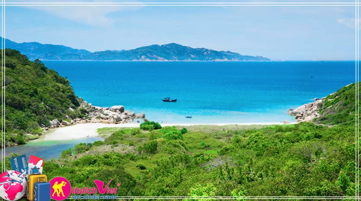 Du lịch Miền Trung - Đảo Bình Hưng - Ninh Chữ 2 ngày 2 đêm giá tốt 2025 từ Sài Gòn